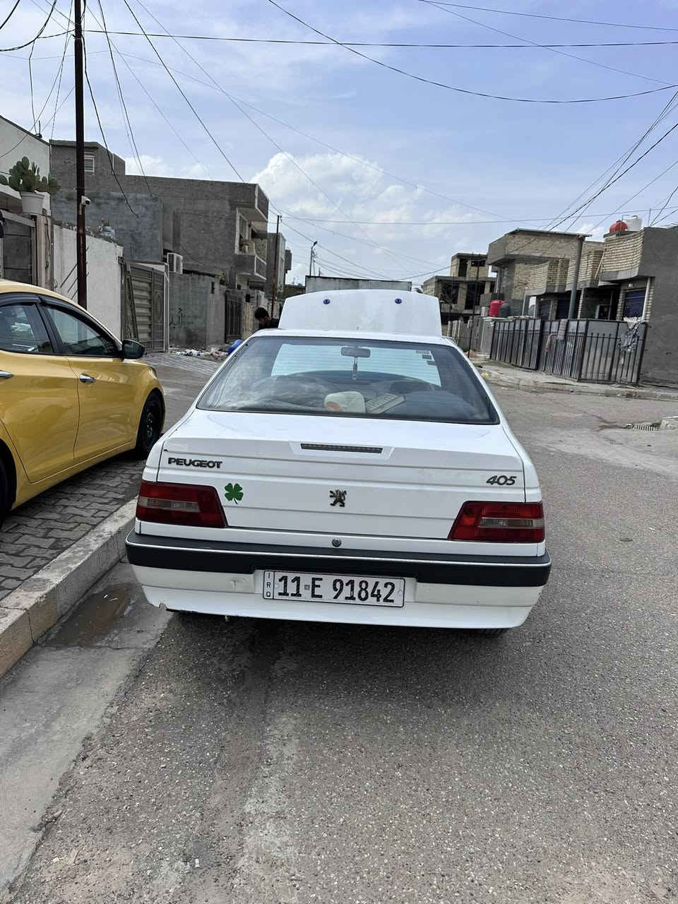 بيجو لميس ٢٠١٣.  
كفاله عام ولاقطره خياس 
تدفئه تبريد كهربائيات كله شغاله عل ابلاد السياره ماشيه ١٤٤ حقيقي السياره مال بيت 
مكينه فرنسي قطره بنص كفاله لا التنقيص ولا تبخير ولا نضح 
كير فرنسي رياضي خفيف  تمشي ١٠٠ رونك ٢ 
صدر امامي خلفي 
دواخل جديده كله بلادي 
السياره بسمي تحويل ثاني يوم هزه جديده 
السعر ٥٤ وبيه مجال بسيط 
مكان السياره بغداد محموديه 
ما متواجد عل نت 
***********
