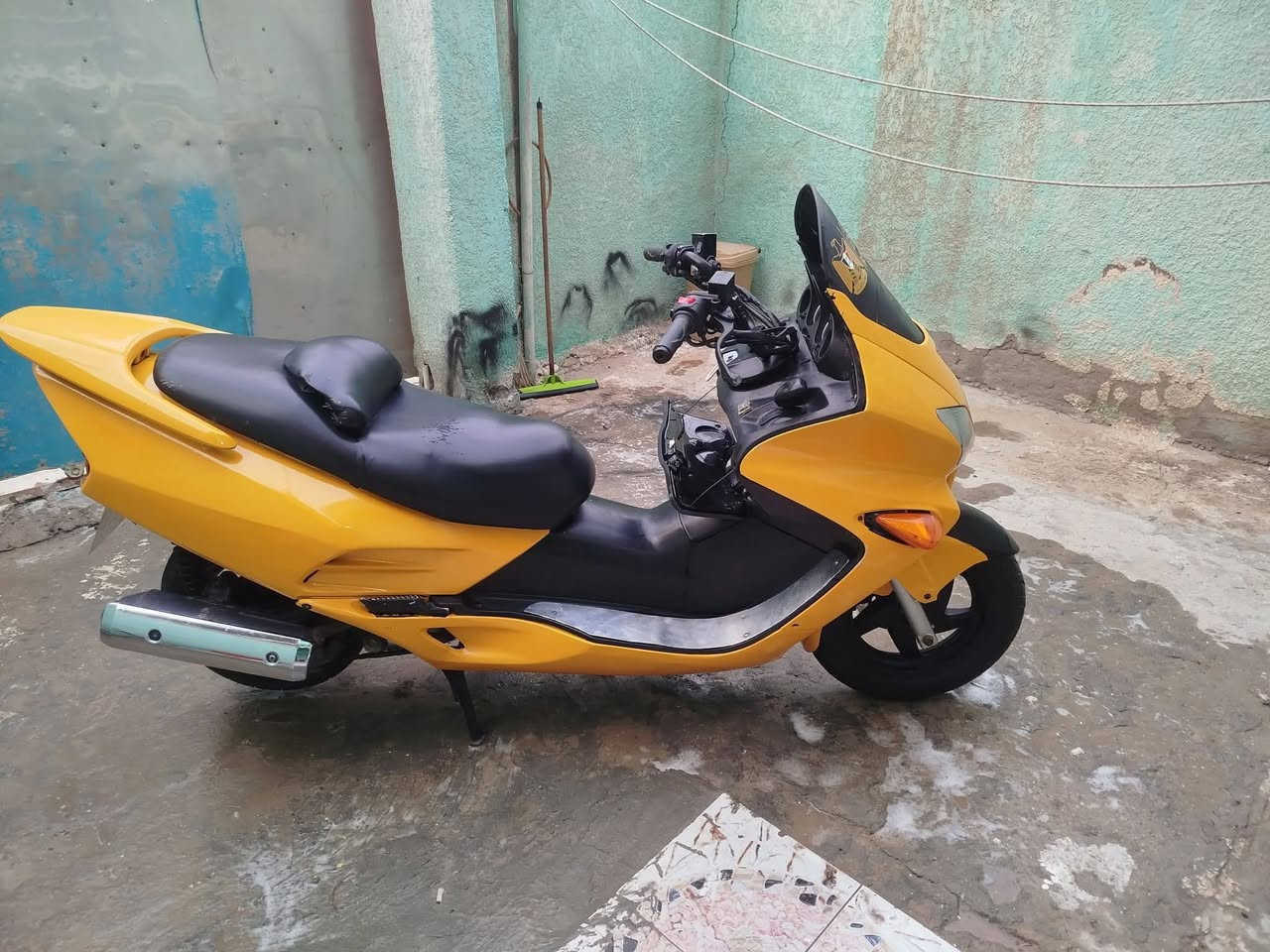 السلام عليكم فورزه صفر 6 للبيع
الدراجه خير من الله مكينه مكفوله لا نضوح لا تبخیر لادخان جدیده

وناعمه كهربائيات كله شغاله اشاير لايت ورماش بك لايت دبل اشاره

هورن کیجات كله شغاله نقصه فقط قمجي الكيلو متر وسويجه ضايع مسويلهه جوزه اصليه حماوه نص ثابته سايد بريك شغال تايرات جدد بلك جديد فلتر شوته جدید دهن جديد بيه لد زرع ب المازدات ستاند

حساس كلوب جنطه كفرات كامله بدون كسر الدراجه نظيفه تجي تفحص وتاخذ وتاخذهه من البيت
السعر 550 وبيه مجال للشراي مكاني بابل مركز
تواصل ***********
مكاتبة
