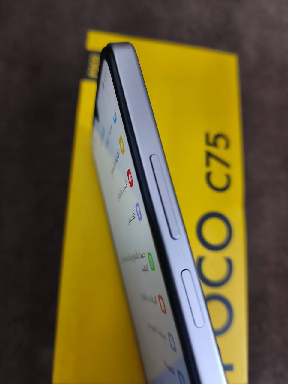 للبيع POCO X7 Pro 
الذاكرة: 256 جيجابايت
البطارية: 5160ضخمه مللي أمبير
الشحن: 90W شحن سريع.
الكاميرا: 50MPمدعومه بالذكاء الاصطناعي 
الشاشة: AMOLED بحجم6,88 إنج، 120Hz.
الجهاز أخو الجديد، بدون كسر أو طگات أو خدوش، وما مفتوح ولا مبدل أي قطعة، الكارتونه مالته موجوده
السعر: (120الف) المكان: (بغداد /حي آور)
الرقم ***********
