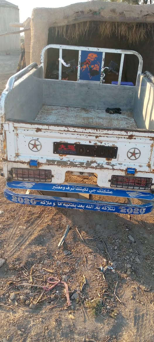 السلام عليكم  ستوته اللبيع موديل ٢٠  اوراق وصوليه مكاني الرفاعي  وهذه   رقمي ***********
