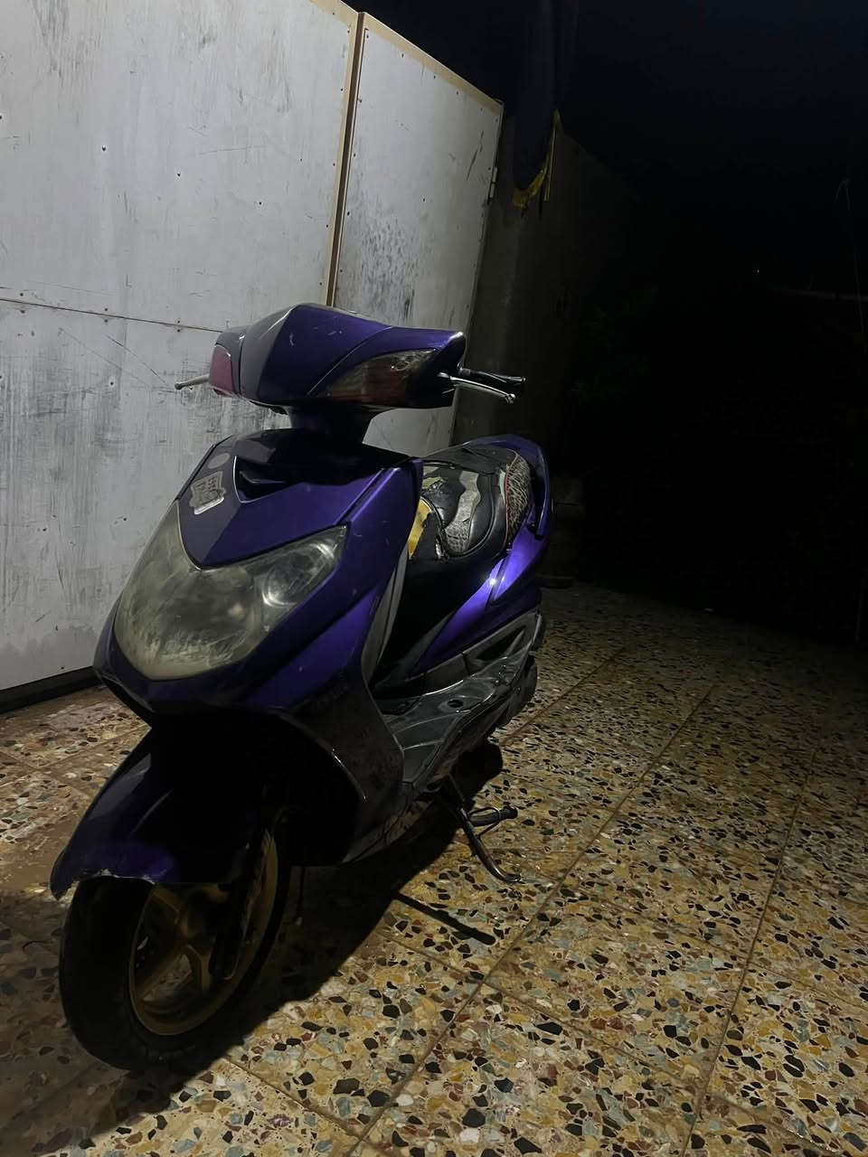 سلام عليكم سكنس فحل دراجه مفوله كهربائيات شلعه ومعدل شك الكاع مكينته سبانه مامحطوط عليه بشرط ناعمه مكفوله كفاله عامه من تاير لتيار حلوه دراجه كاعده سعر ٨٥٠ وبيه مجال حك جيه مكاني طوريج ***********
