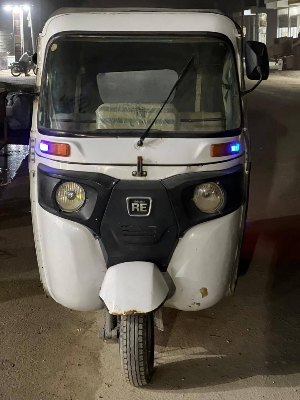 سلام عليكم تكتك بجاج لبيع موديل 21شهر 6أوراق صولية كاملة الترقيم بسمي محرك مفتوح لاتنقيص ولاتبخير دوشمة جديد سعر 5800وبيهة مجال مكاني بابل دبلة الاستفسار على رقم***********
