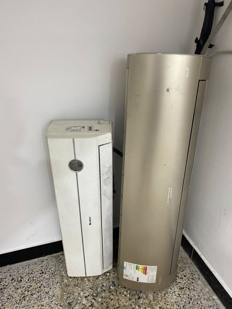 سبلت للبيع 2 طن توسوت ذهبي  شغال جيد جدا وسبلت 1 طن كري شغال جيد جدا الاتصال *********** العنوان الدورة
