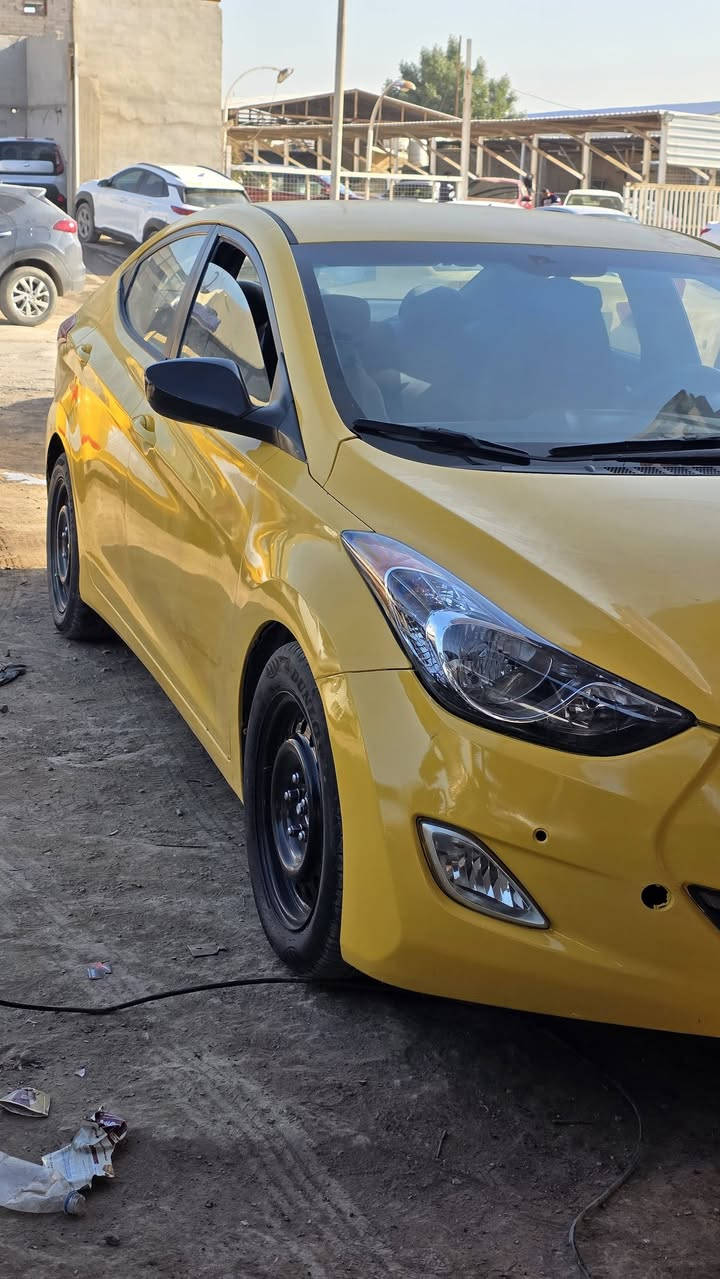 النترا ١١ جاملغ وبنيد
حله المركز تبريد شغال
 سياره عضمته احلى من الصوره 
حداديه نص عمر 
سعر ٩٤
***********
