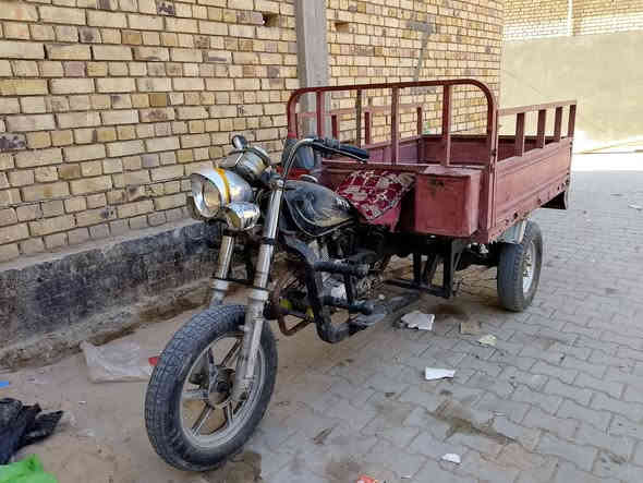 للبيع 

***********
مكاني الرميثه 
السعر 
800
وبيها مجال
