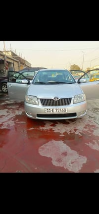 للبيع سيارة كورلا بيكاجو موديل 201 رقم بغداد مصبوغه عام تخم تاير جديد ...