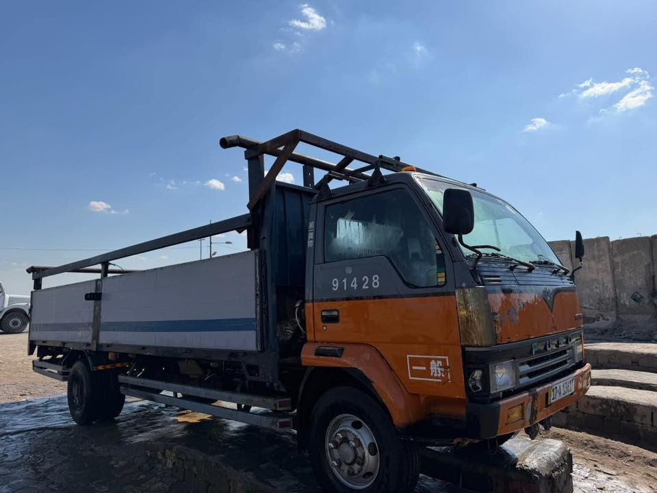 السلام عليكم
فوزه لبيع طول سته وربع رقم إنكليزي 
سياره بسمي تحويل مباشر 
***********
