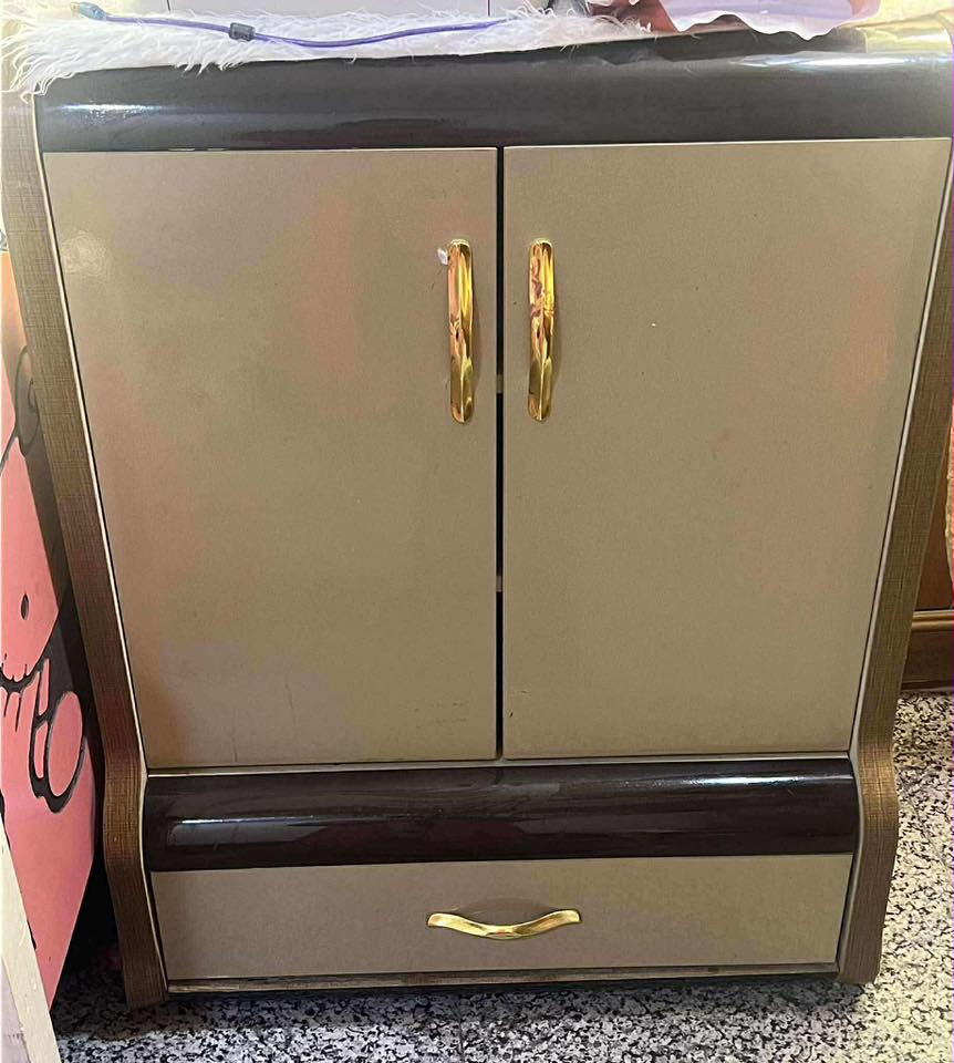 غرفه نوم تركيه للبيع السعر 650 الف مكانها بعقوبه ***********
