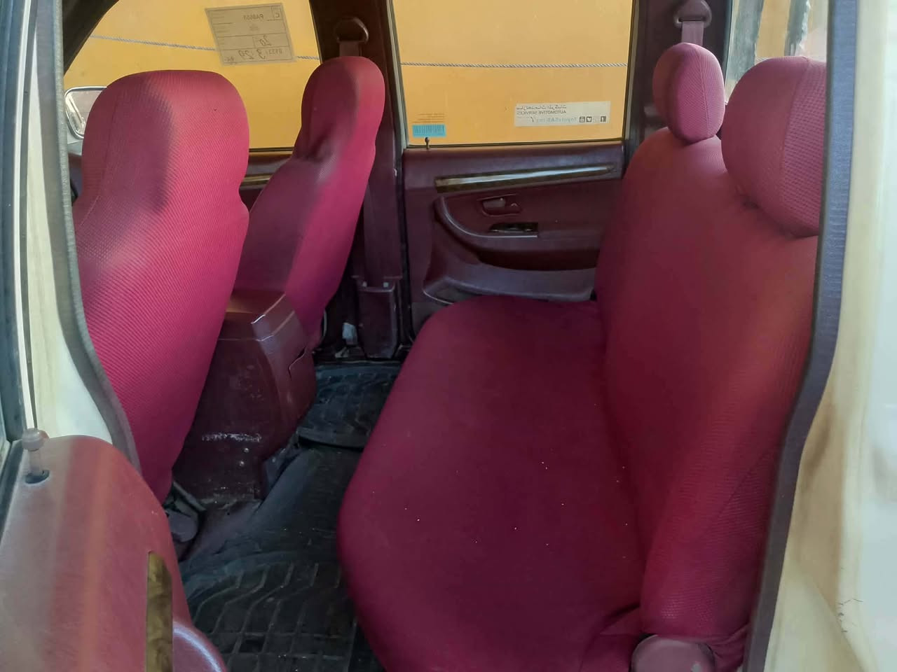 بەیارمەتی ئەدمینی بەڕێز...
فۆتۆن بێ بۆیاغ ڕەقەم سلێمانی سەنەوی هەمووی نوێ کراوەتەوە مۆدیل 2010 یەک پەڵەی بچووک ساردی هەیە
تێل بۆ خاوەنەکەی بکەن تکایە..
ڕەقەم
 0770 198 5826
