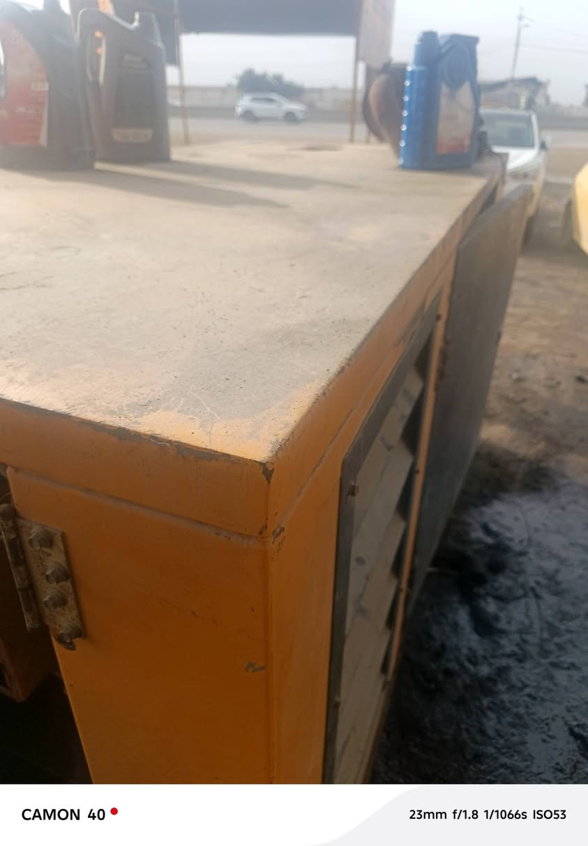 كاتم فارغ للبيع مال 50 او 65 حسنين السعر ثلاث اوراق للاستفسار اكثر***********
