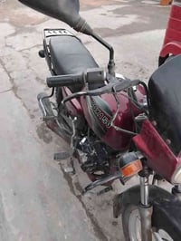 دراجه بوكس للبيع مديل ٢١  مكاني بغداد الشعب  السعر ٧٥٠ وبيها مجال بسيط...