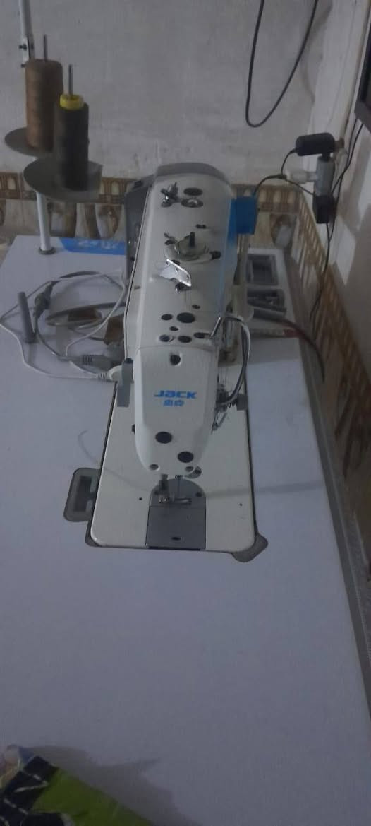 سلام عليكم
مكينه للبيع السعر 300 وبيهه مجال 
مكاني بغداد العبيدي 
اي استفسار خاص


**إذا كنت صاحب هذا الإعلان وتريد حذفه لأي سبب، رجاءا أرسل رسالة إلى الدعم الفني**