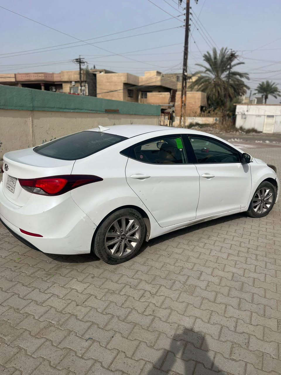 هيونداي النترا 2015 وارد أمريكي 🇺🇸
السيارة نظيفة ومرتبة
المحرك والشاصي بحالة ممتازة
مشي قليل، فحص جاهز
اللون أبيض، داخلية نظيفة
مكيف شغال 100%
السيارة ما تحتاج شي، دك وامشي

السعر: شدة و خمس ورقات 💵
قابل للتفاوض البسيط للجاد فقط
المكان: بغداد - الغزالية 
للاتصال: *********** بغداد, العراق
