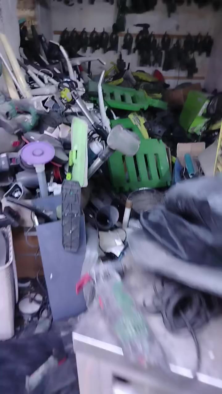 السلام عليكم
شلعه عدد يدويه منزلي كهرباىات
مكاني الاعظمية *********** واتساب
