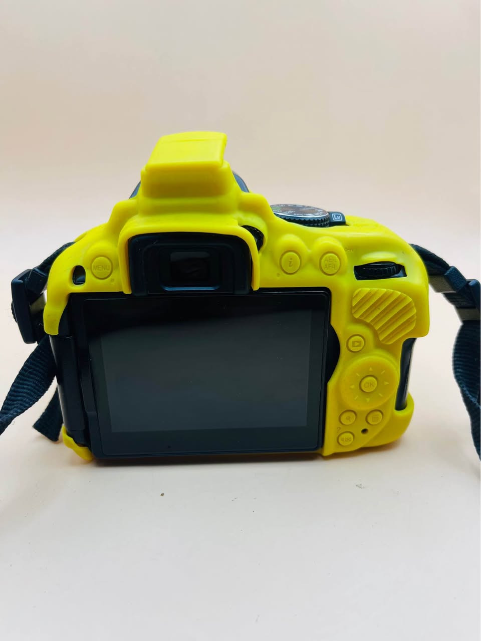 نيكون 5300
عدسة 55.18
شاحنة
بطاريه
حزام كتف
جيلاتين
جنطة
رام
ملحقات كامله نضافه 100‎%‎
السعر 330سعر نهائي متوفر توصيل
مكاني ناصريه
للتواصل وتساب او تصال
*********** ناصرية, ذي قار
