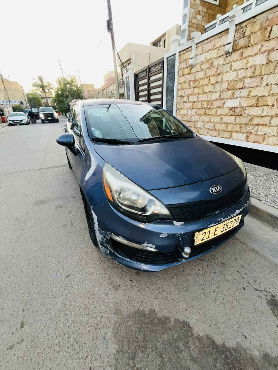 سلام عليكم سياره ريو موديل 16 وارد أمريكي السياره كامله ما ناقصه شي حادث بابين باب السائق والخلف فقط السياره حداده تبرد تدفئه كهربائيات كله شغال الرقم *********** فقط واتساب متواجد سياره باسمي رقم شمالي سيلميانيه السعر 85$ مكاني بغداد
