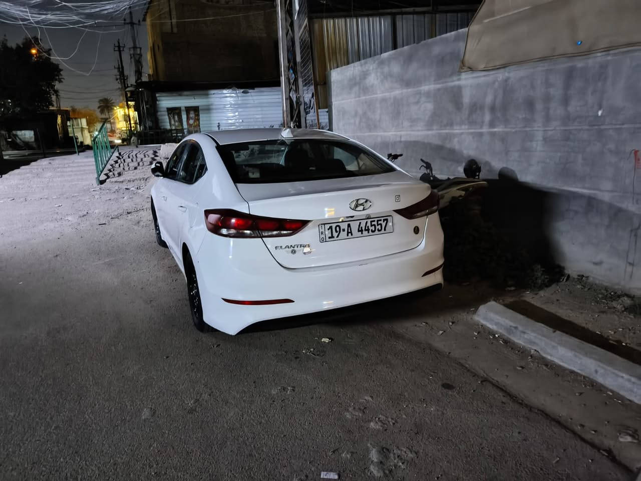 سلام عليكم النتره موديل2017 كندي بيهة 3قطع وشبر بل بنيد رقم كربله مشروع وطني بسمي رقم انكليزي هزه جديده كير مكينه خير من الله منضومه تبريد جديده سياره جاهزه من كلشي وبعد احله من صور *********** ممتواجد عل فيس
