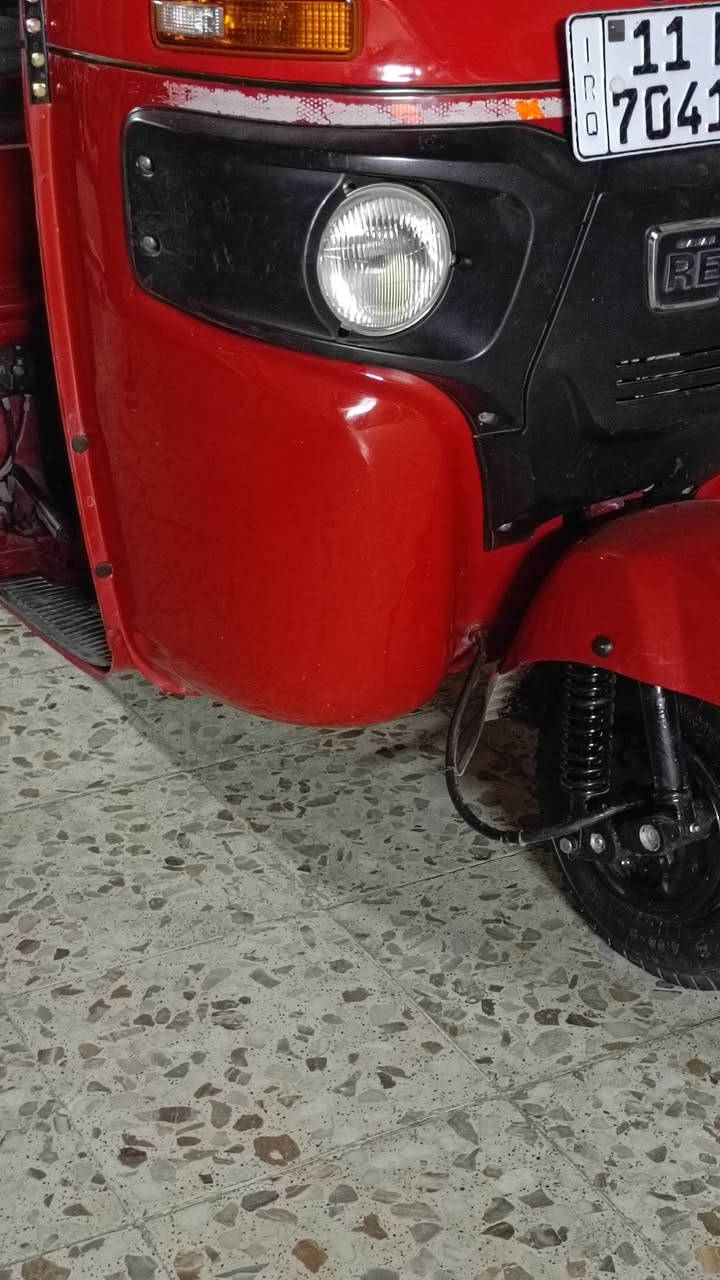 السلام عليكم تكتك للبيع مديل 18 شهر 12 رقم وسنويه تحويل ثاني يوم لا طخه ولا صبغ عده الدوس جديده مكان مدينة الصدر رقمي ***********
