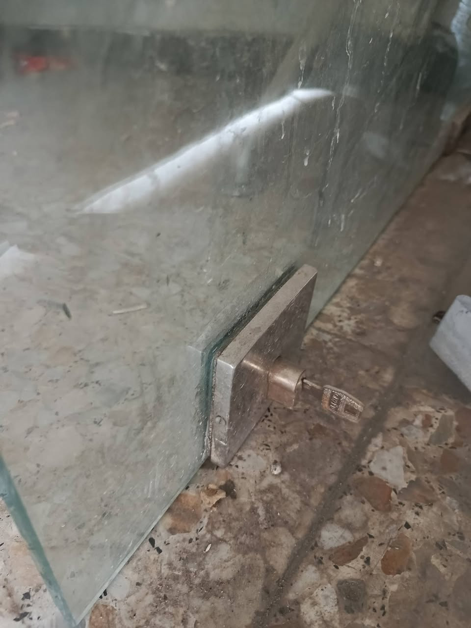 جام خانه
الجامه الجبيره رتفاع 240
العرض144
الباب رتفاع 210
عرض 90
الجامع الصغيره  عرض 25
الارتفاع240
سعر 300 وبيها مجال للشراي توصيل ماعدي نضيفه مابيها اي شي واي زلغ


**إذا كنت صاحب هذا الإعلان وتريد حذفه لأي سبب، رجاءا أرسل رسالة إلى الدعم الفني**