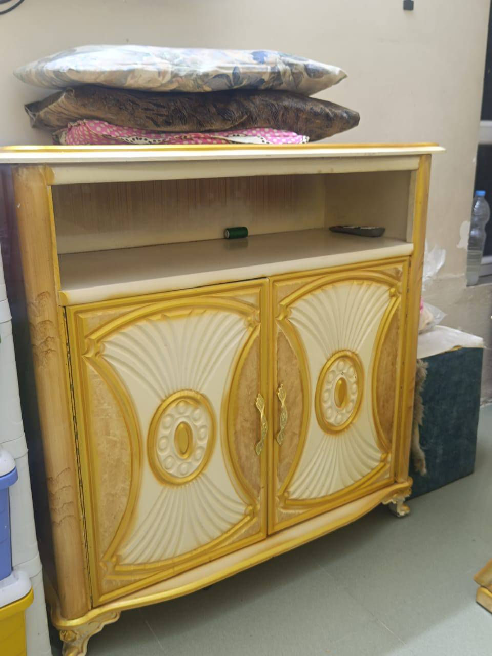 السلام عليكم غرفه نجاره عراقيه تصميم ايطالي ضخمه كلش الله يشهد
سعرها مليون و 400.اني مشتريه مليون و 800
الاستفسار *********** وتسااب
