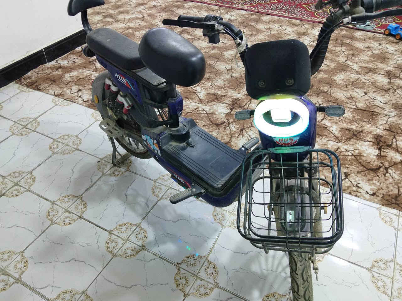 سلام عليكم دراجه شحن. مديل 23  دراجه جديده صار 2 شهر من ماخذها  اربع سرعات  بطاريات فول ماتصرف شحن  سرعتها بل شاشه 100   سعر 325  رقم ***********
