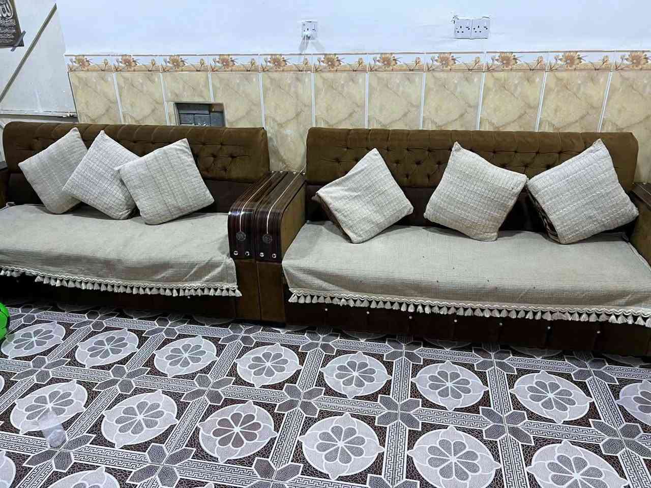 كناتير 2
🛑سعر الواحد 85بيع مستعجل 

⚫تخم نضيف كلش 10مقاعد السعر 300
السماوه حي الحكم


**إذا كنت صاحب هذا الإعلان وتريد حذفه لأي سبب، رجاءا أرسل رسالة إلى الدعم الفني**