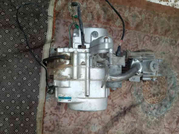 السلام عليكم محرك للبيع 
نضيف شغال
4نمر
سلف هندر
كلج كهربائي
سعر 75 
عنوان بغداد الشعب 
رقم ***********
