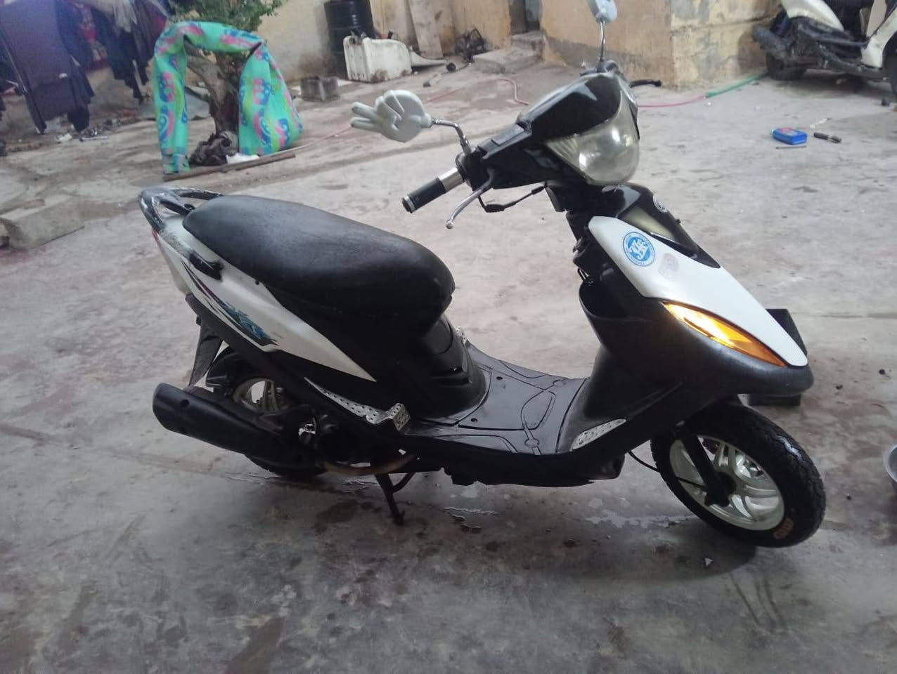 السلام عليكم دراجة للبيع ماكس عدلة الدراجة خير من الله مكينة حلوة كهرباءيات شغاله ابيع مكاتبة منفيس السعر 600وبيهة مجال قليل العنوان حي اور سبع قصور الاستفسار علرقم ممتواجدعالفيس***********
