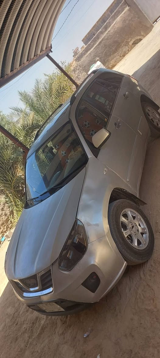 تيكو ١٣ مكفول من الضربه مصبوغ عام جماليه أثر جراد مكينه وكير وكهربائيات كله جديد خير  من الله تبريد ثلج سنويه ٢٨ مداور مباشر بيع او مراوس السعر ٤٣ وبيها مجال مكاني سماوه ***********
