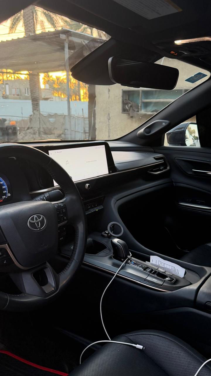 #سعر_مغرى_جدا
تويوتا كراون ( مليكة) ٢٠٢٣ 

TOYOTA CROWN 2023

مواصفات Limited:-

واحد ع واحد

بصمة

نظام المفتاح الذكي

تبريد المقاعد

شاشة

مثبت السرعة

شاحن لاسلكي

تدفئة المقاعد 

المصابيح الأمامية ليد

سقف بانورامي

الكاميرا الخلفية

رادار ٣٦٠ درجة

مستشعر وقوف

تدفئة مقود القيادة

إغلاق الأبواب الناعم

فول تحكم ستيرن

لوحة قيادة الكتروني 

مانع للانزلاق 

هاند بريك بصمة 

اوتو هولد 

سماعة JBL🔊

سقف شيشة

تبريد مركزي

رادار جانبي

ماشية 34مايل

V4 (2.5) engine 

Hybrid 

السيارة وار امريكي

بيها 3 قطع صبغ 

وحدة بارد 

***********

  السعر /240 وبيها مجال
