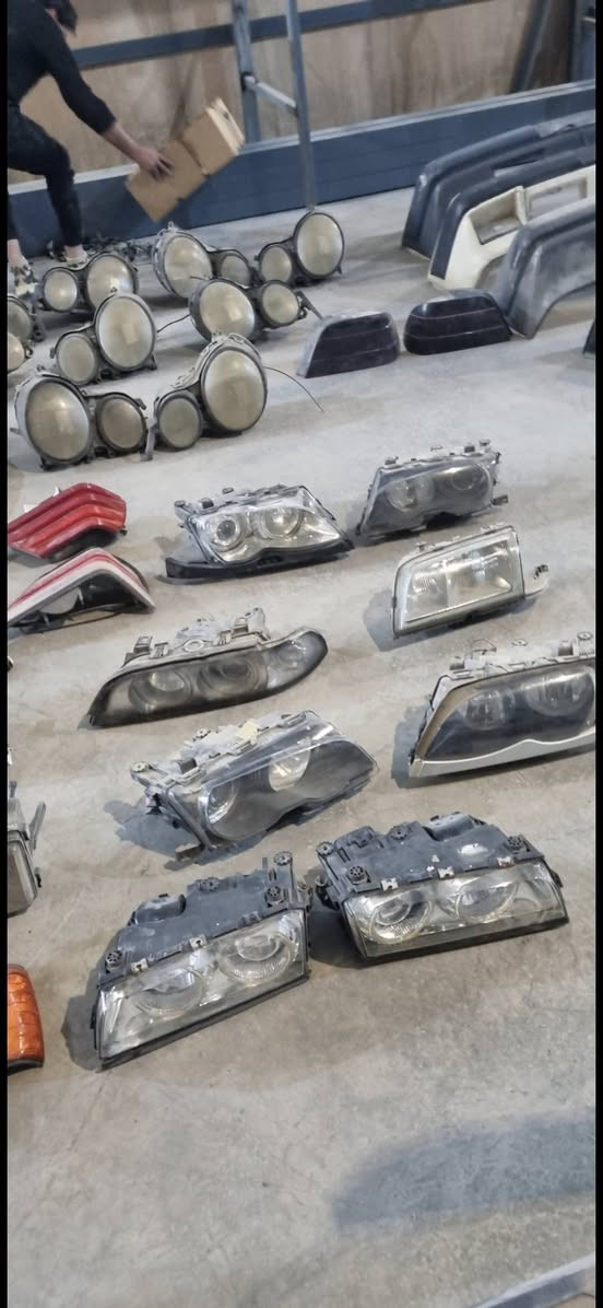 مجموعة غراض بي ام دبليو ومارسدس مال حاوية موتفصيخ عراقي العنوان النجف*********** مومتواجد على الفيس
