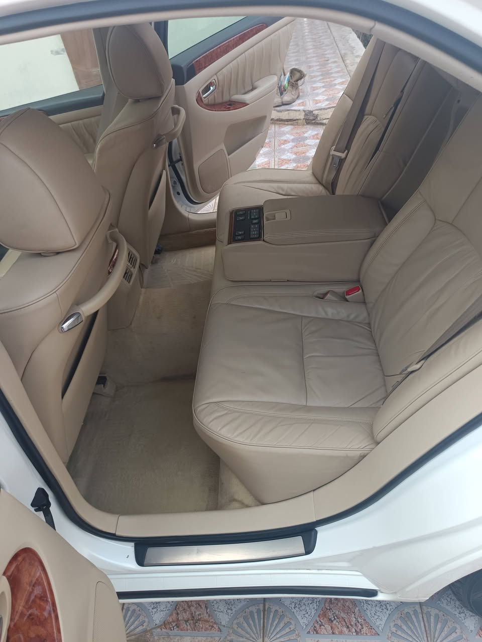 سلام عليكم سياره شاهين موديل 2006 مكينه 6 ديفور كبير شاصي 82 بصمه سلفري 3دكم   مواصفات فول برد كهربائي فتحه بصمه مري شفط كشتات جلد كهرباء ثلاجه سياره مكفوله الضربه ولا صبغ دخول جديد ماشيه 5000 رقم بصره نكليزي باسمي توني شديت الرقم بيدي أصولي أصولي مكفوله لا كصه ولا جثه سياره بلاديه عنوان بابل ابي غرق رقم *********** سياره معروضه 190وبيها مجال قليل
