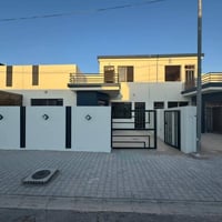 200م طابقين 3 غرف نوم مع كامل ملحقاته  موقع قرب المدخل مرحلة ثانيه  ال...