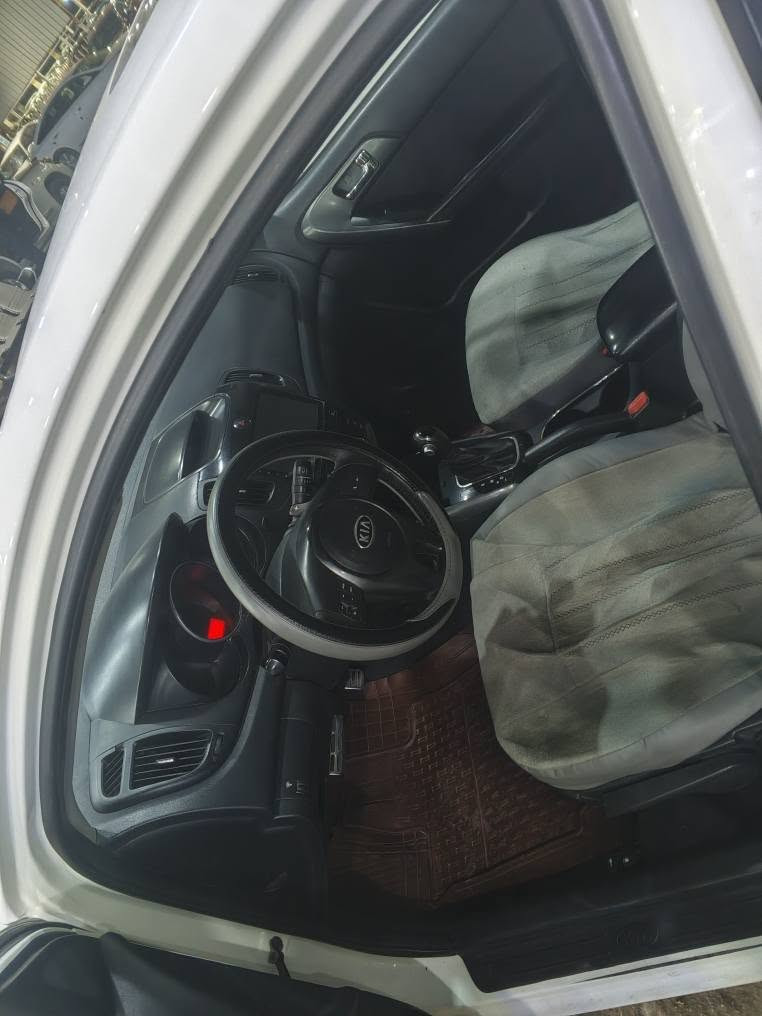 السلام عليكم سيراتو 2011 سعر 102 مكفوله محرك كير حداديه تبريد جاهزة من كلشي رقم اربيل انكليزي العنوان النجف رقمي ***********  بيهه بارد قليل فقط النجف, العراق
