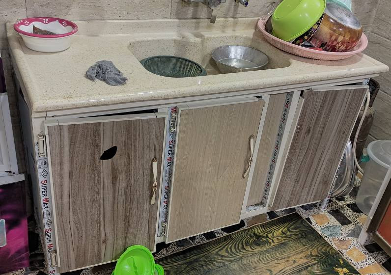 كاونتر مستعمل للبيع كامل مكاني سبع قصور الشارع الرئيسي ... هذا رقمي : *********** ... الرجاء الاتصال فقط ...
