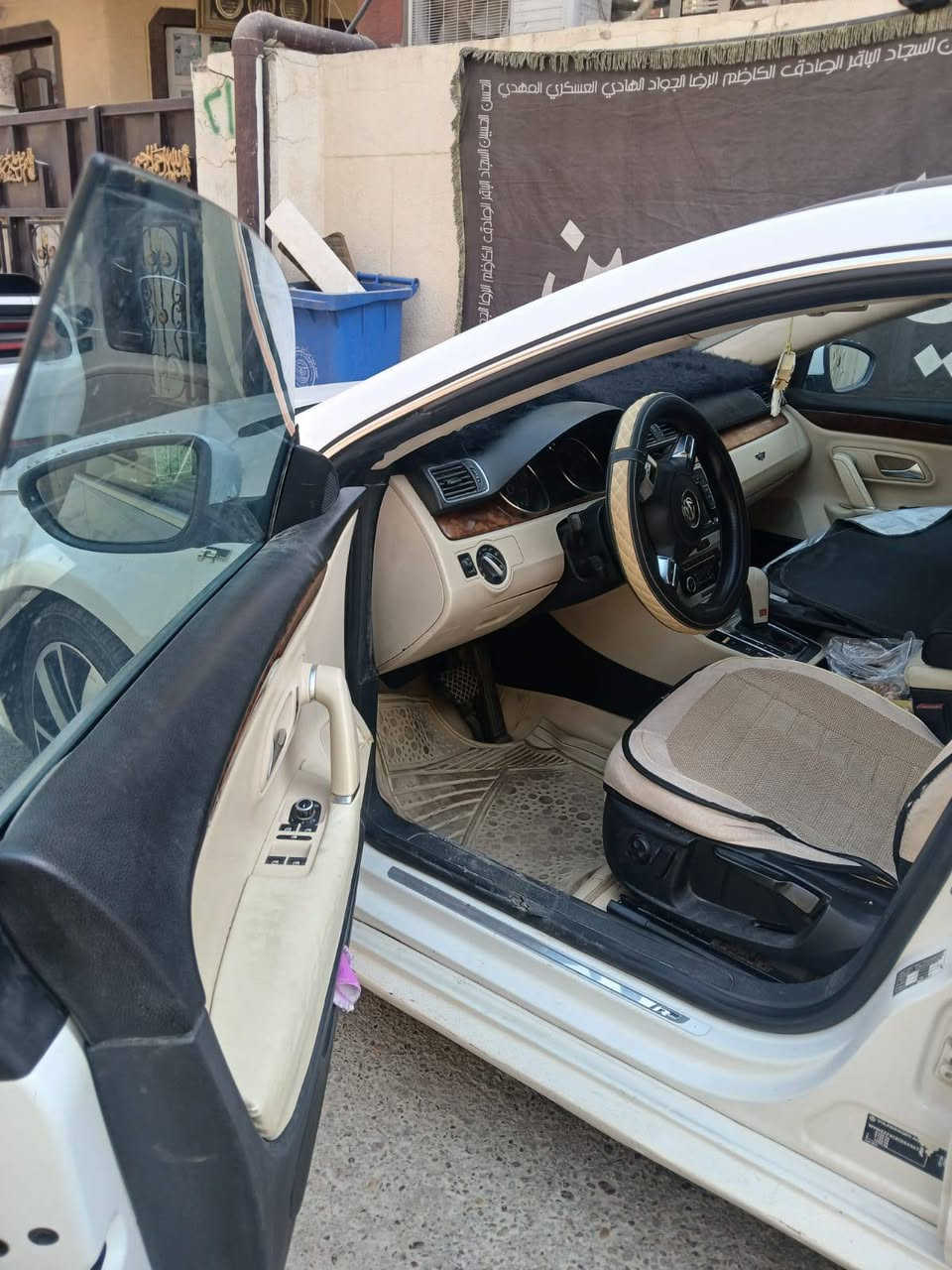 فولكس واكن باسات سيسي ابيض باسمي سنوية اربيل فول مواصفات بدون حادث بصمة وسلايت للبيع  السعر ٨٥ ورقة مكاني بغداد  ***********
