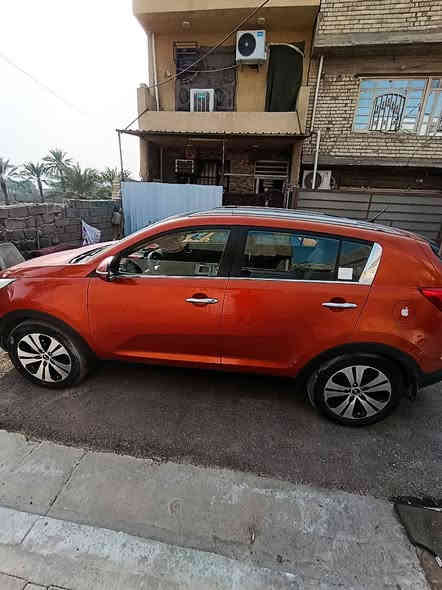 السلام عليكم .... 

متاح للبيع سياره كيا سبورتج خليجي
سيارة مال بيت
موديل 2014 
محرك 2000
ماشية ١٧٠
وارد خليجي
بيها خدوش موضحه  
قطعه صبغ بسيطه ( جاملغ امامي بصف السايق) 
مكينه خير من الله لا تبخير ولا تنقيص 
تبريد ثلج نعمه 
صدر جديد نظافة ١٠٠٪ 
راديتر جديد 
فريز جديد
تايرات امامية جديد
مسويلها شبه ادامة
السياره بـــ اسمي تحويل ثاني يوم مشروع وطني وين ميعجبك
دواخل نضيفه 
كشنات بلادية نضافة فول
بانوراما 
كاميرا دواره 
اشاير بـــ المري 
مري شفط 
تحكم ستيرن اربع جهات 
السياره فول عدا البصمه 
 وبيها مجال بسيط حك الجيه 
مكان السياره بغداد الشرطه الخامسه 
السعر ع الخاص واتساب 
غير متواجد ع الفيس 
*********** بغداد
