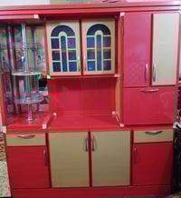 كاونتر نظيف بعده جديد سعره 400 وبي مجال عرضه مترتين والسنك متر ونص متو...