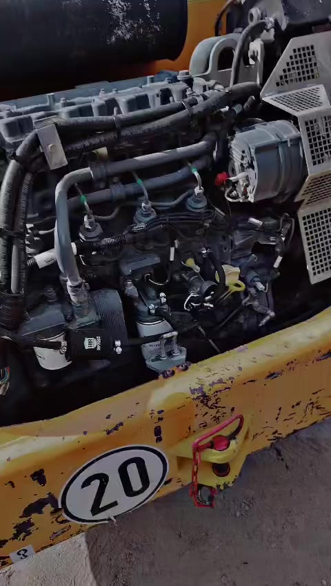 شۆفڵ ترێکس(terex) 
مۆدێل 2012 
حەجم 80
ئیشکردن 5000 ساعه🕦 
پەمپونۆزڵ
شتێکی زۆر خاوێن شوین کەرکوک 
ژمارە 
*********** ئاسیا
*********** کۆرەک
