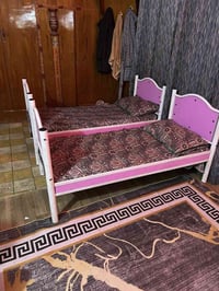 جرابي أطفال طابقين للبيع مابيهن ضرر سعر ١٠٠ الف مكان بغداد ٠٧٧١٠٩٣٩٦٩٨