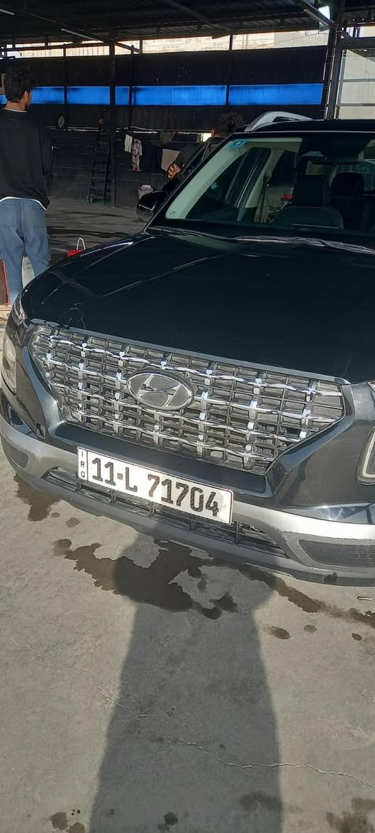 السلام عليكم هونداي فينيو 2023فول عدا البصمه بدون ايرباك ماشيه ١٦الف ميل كامله بدون  وارد الحادث باب خلفي ايسر مع جامغ خلفي ايسر صبغ بدون تبديل مابيها اي نقص رقم بغداد السعر ١٣٠ورقه  ***********
