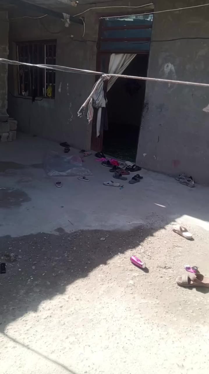 بيتين للبيع داخل الزعفرانيه للستفسار
على الهاتف ***********
