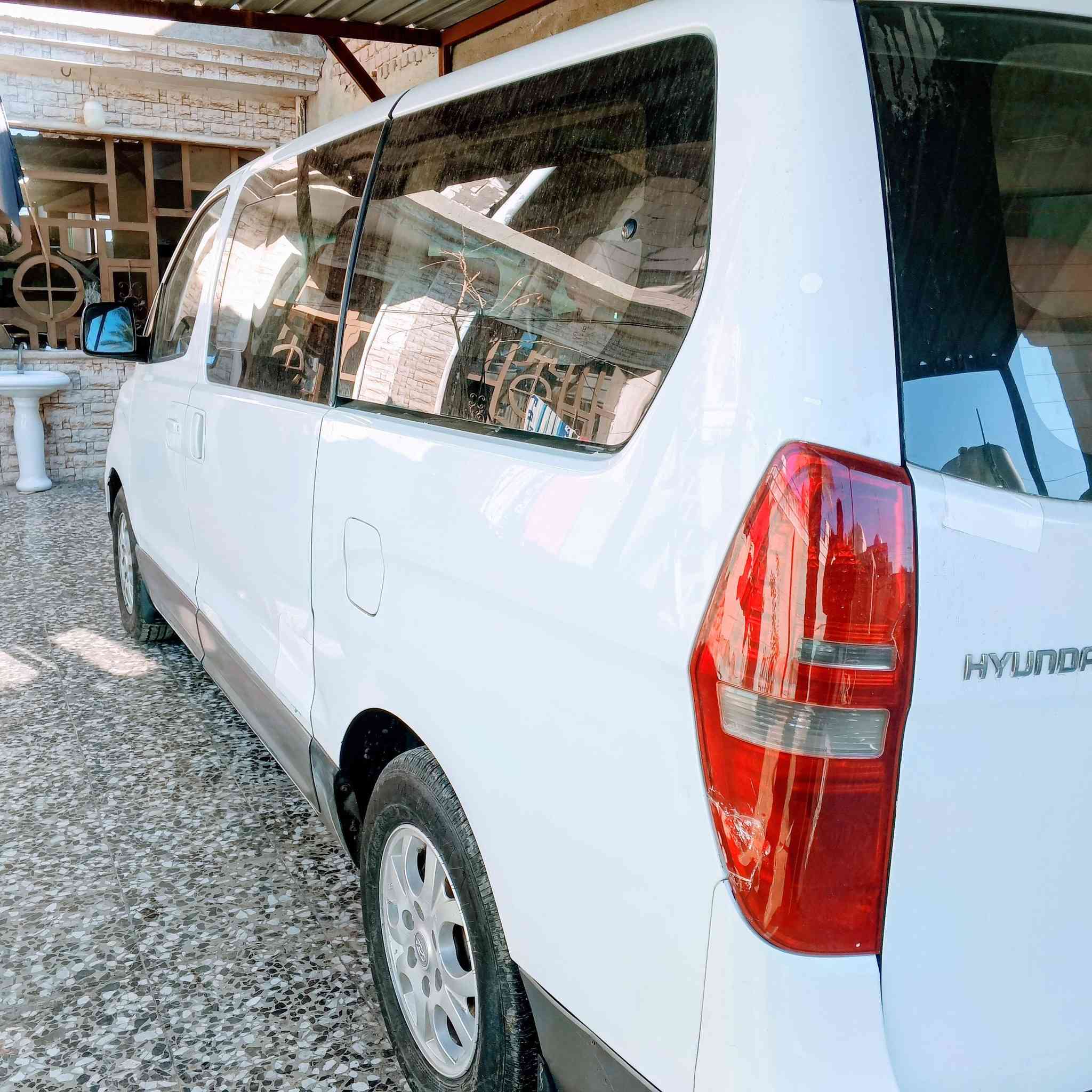 ستاركس كامل المواصفات موديل ١٢ مكفولة كفالة عامة مكينة من كلهن مابيها اي نقص مكينة مفتوح وكير عادي مصفرة هيئة وضريبة سنوية جديدة قبل اسبوع اتجددت تحويل ثاني يوم العنوان بغداد رقم الهاتف *********** وات ساب
