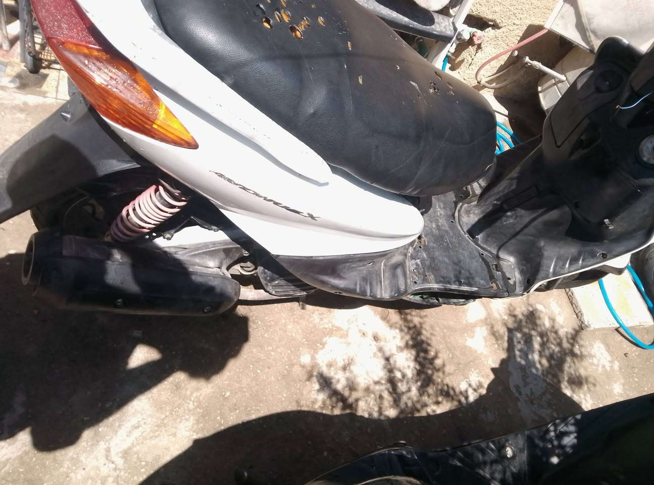 سلام عليكم سكنس نثيه للبيع نكره سلف مكينه ناعمه رايدهه ب 350 مكاني مدينه الصدر سوك الكياره للاستفسار ‍***********

