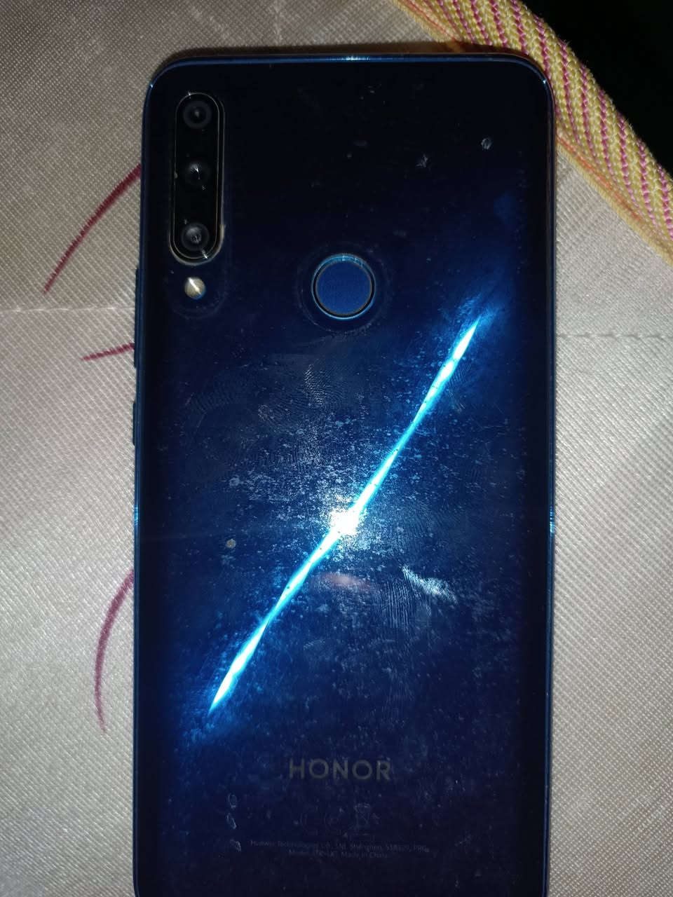 هونر 9x
للبيع 
ذاكرة 128 
رام 6
***********
السعر 100
