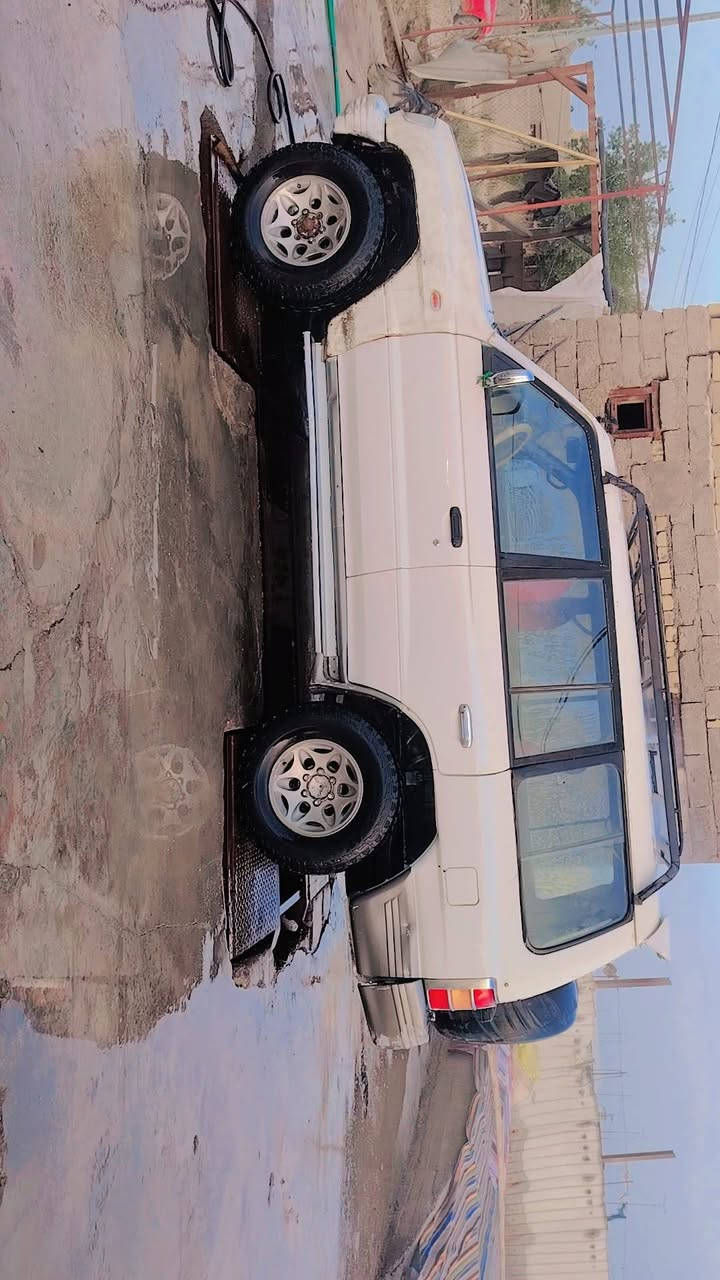 السلام عليكم باجيرو موديل 99 بيه تجوه خفيفه جهت السايق حداديه جديد تاير جديد رقم أربيل السعر 33 مكان الديوانيه تفاصيل أكثر هذا رقمي  ***********
