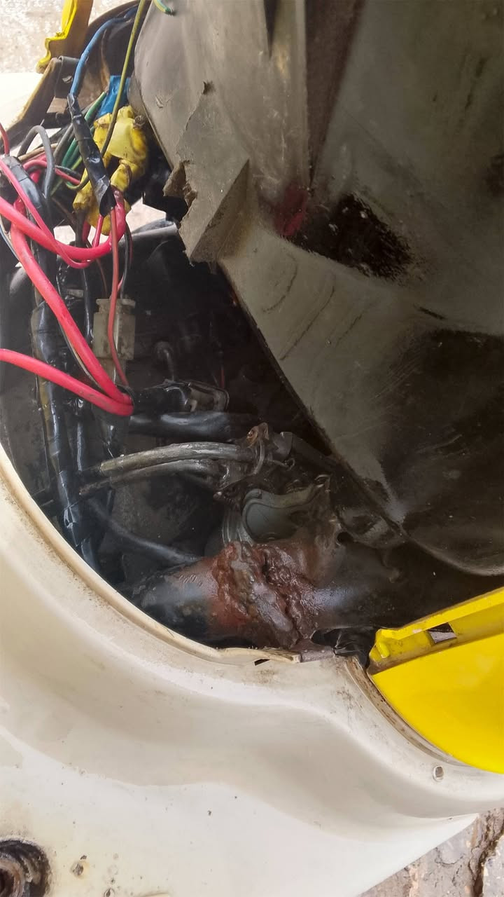 سلام عليكم من رخصت الادمن 
كلاسيك عبد الحليم دراجه خير من الله كامله مكمله كهربائيات كامله سلف هندر مكينه ناعمه خير وبركه كفرات اصليه نقص حاضنه مثل مموضح بصور وشاصيه طاك وملحوم صفحه وحده مو صفحتين طاك بس الي مصوره سعره ٢٢٥وبيه مجال مكاني جسر ديالة الجديد سايد الواحد رقمي ***********متواجد واتساب ماسنجر
