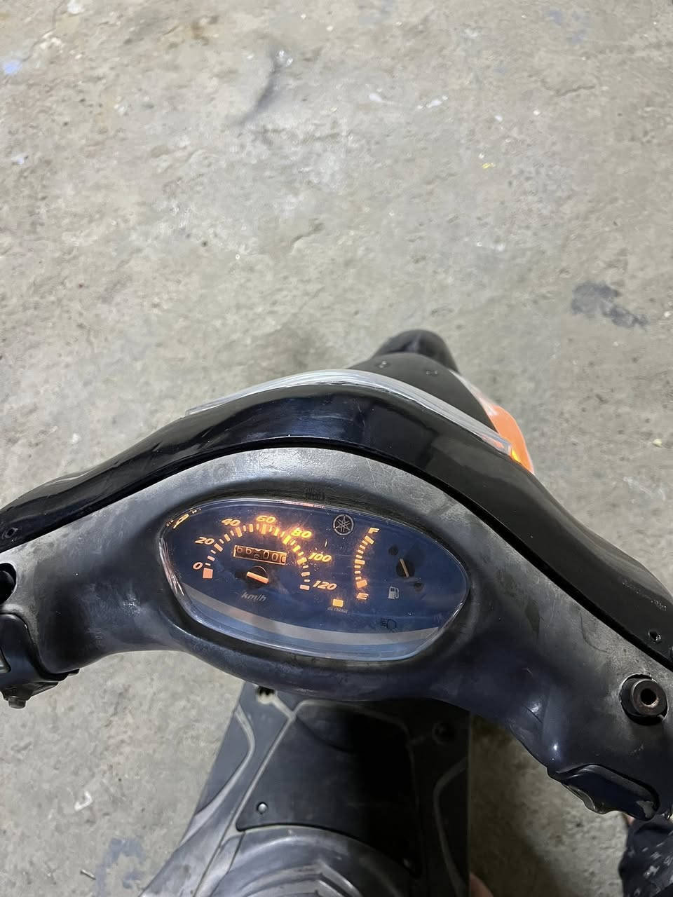 السلام عليكم اخواني دراجه ماكس منغولي دراجه تعمير كامله من كل نواحي يعني تاخذها بس تغسلها وتطلع بيها تجي تشوفها وتاخذها رايدها ب500 وبيها مجال للطيبين للاستفسار:***********
