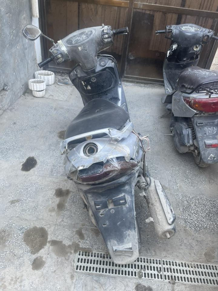 دراجة ثعلب للبيع مكاني بغداد البلديات سعرها 🔒 قفل 150 شغاله سلف وهندر بيها نواقص بسيطه راسلني او اتصل عل رقم ***********
