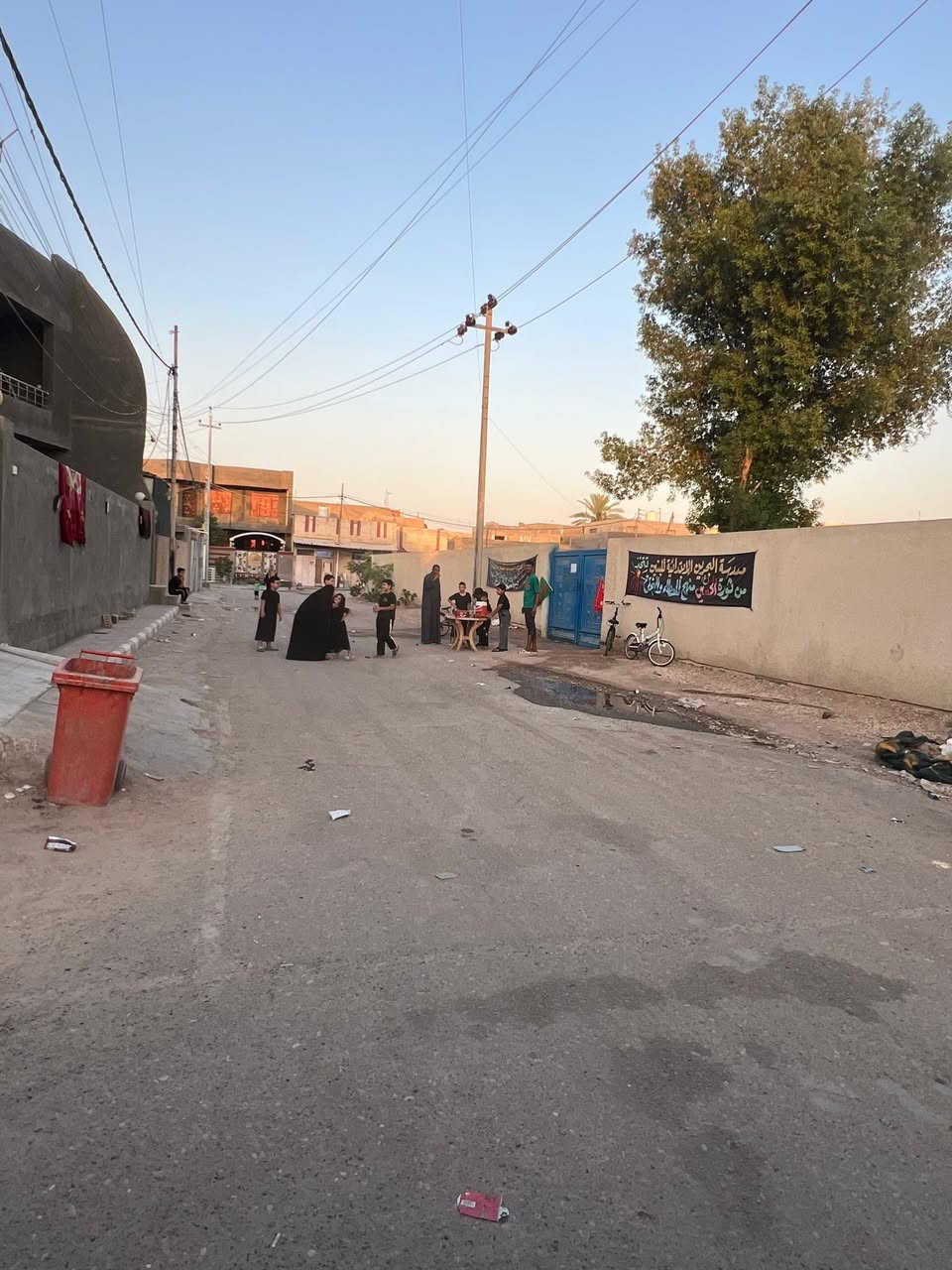 🏡 قطعة أرض للبيع

📐 المساحة: 250 متر 
📜 ملك صرف –
📏 الواجهة: 12.5 متر
📏 النزال: 20 متر

✅ موقع مميز
✅ جميع الخدمات متوفرة

📍 العنوان: حي 17 – قرب مدرسة البحرين

##عقارات الأسد 🦁

📞 للاستفسار والتواصل على الأرقام التاليه:

#ابو اسد .."
***********
***********
